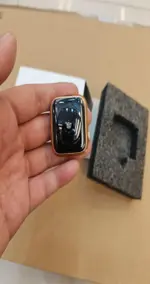 Đồng hồ thông minh Apple Watch SE Demo GPS 40mm viền nhôm Vàng 3H134PA/A