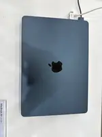 Máy tính xách tay Macbook Air M2 13 2022 8CPU 8GPU/8GB/256GB Xanh đen MLY33SA/A