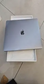 Máy tính xách tay Macbook Air 13 2020 M1/8GB/256GB SSD Xám MGN63SA/A