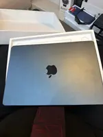Máy tính Macbook Air M3 13 2024 8CPU 8GPU/8GB/256GB Xanh Đen MRXV3SA/A