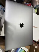 Máy tính xách tay Macbook Pro M2 13 2022 8CPU 10GPU/8GB/256GB Xám MNEH3SA/A