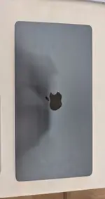 Máy tính Macbook Air M3 13 2024 8CPU 8GPU/8GB/256GB Xanh Đen MRXV3SA/A