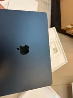 Máy tính Macbook Air M3 13 2024 8CPU 8GPU/8GB/256GB Xanh Đen MRXV3SA/A
