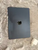 Máy tính xách tay Macbook Air M2 13 2022 8CPU 8GPU/8GB/256GB Xanh đen MLY33SA/A