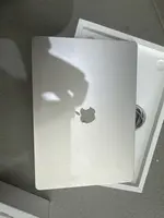 Máy tính Macbook Air M3 15 2024 8CPU 10GPU/8GB/256GB Vàng MRYR3SA/A