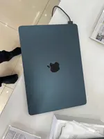 Máy tính Macbook Air M3 13 2024 8CPU 8GPU/8GB/256GB Xanh Đen MRXV3SA/A