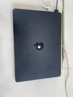 Máy tính xách tay Macbook Air M2 13 2022 8CPU 8GPU/8GB/256GB Xanh đen MLY33SA/A