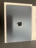 Máy tính xách tay Macbook Air M2 13 2022 8CPU 8GPU/8GB/256GB Xanh đen MLY33SA/A