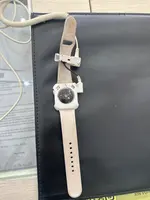 Đồng hồ thông minh Apple Watch SE 2 Demo 40mm GPS viền nhôm vàng 3K596PA/A