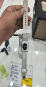 Đồng hồ thông minh Apple Watch SE 2 Demo 40mm GPS viền nhôm vàng 3K596PA/A