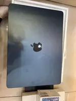 Máy tính xách tay Macbook Air M2 13 2022 8CPU 8GPU/8GB/256GB Xanh đen MLY33SA/A
