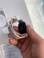 Đồng hồ thông minh Apple Watch SE 2 Demo 40mm GPS viền nhôm vàng 3K596PA/A