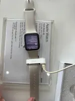 Đồng hồ thông minh Apple Watch SE 2 Demo 40mm GPS viền nhôm vàng 3K596PA/A