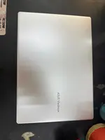 Máy tính xách tay Asus Vivobook X1407CA-LY008W U5-225H/AI/16GB/512GB/14"WUXGA/Win11_Bạc
