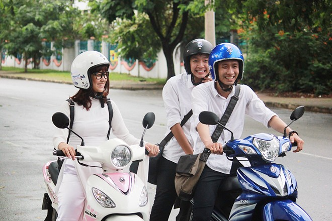 Kiểm tra độ tuổi lái xe đúng quy định