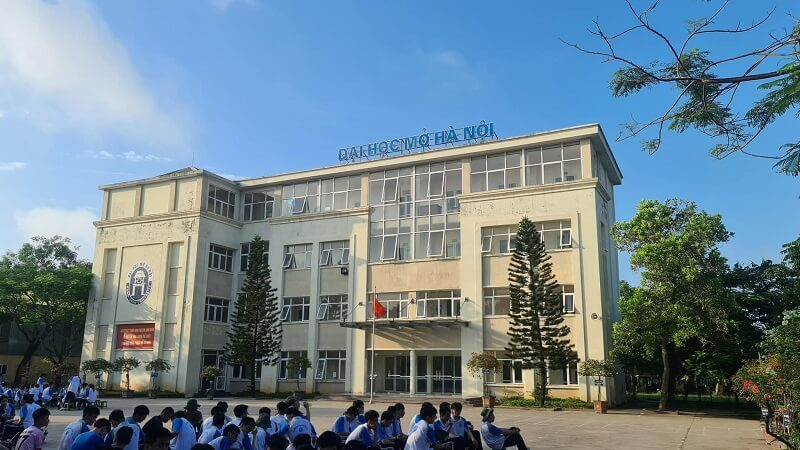 18 điểm khối A00 nên chọn trường nào 5