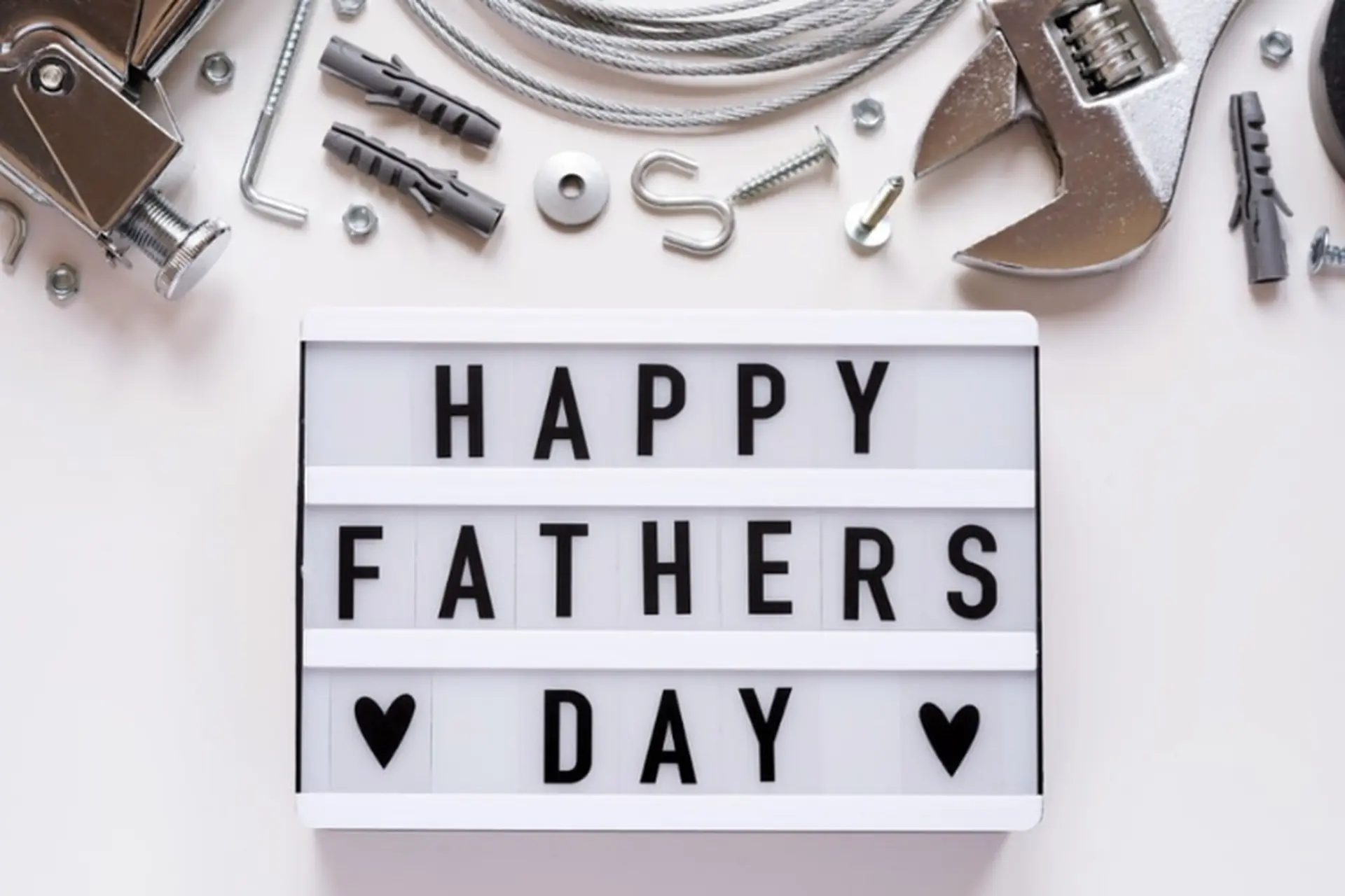 Ngày 17/6 là ngày gì? Có những ngày lễ và sự kiện thú vị nào rơi vào ngày này?