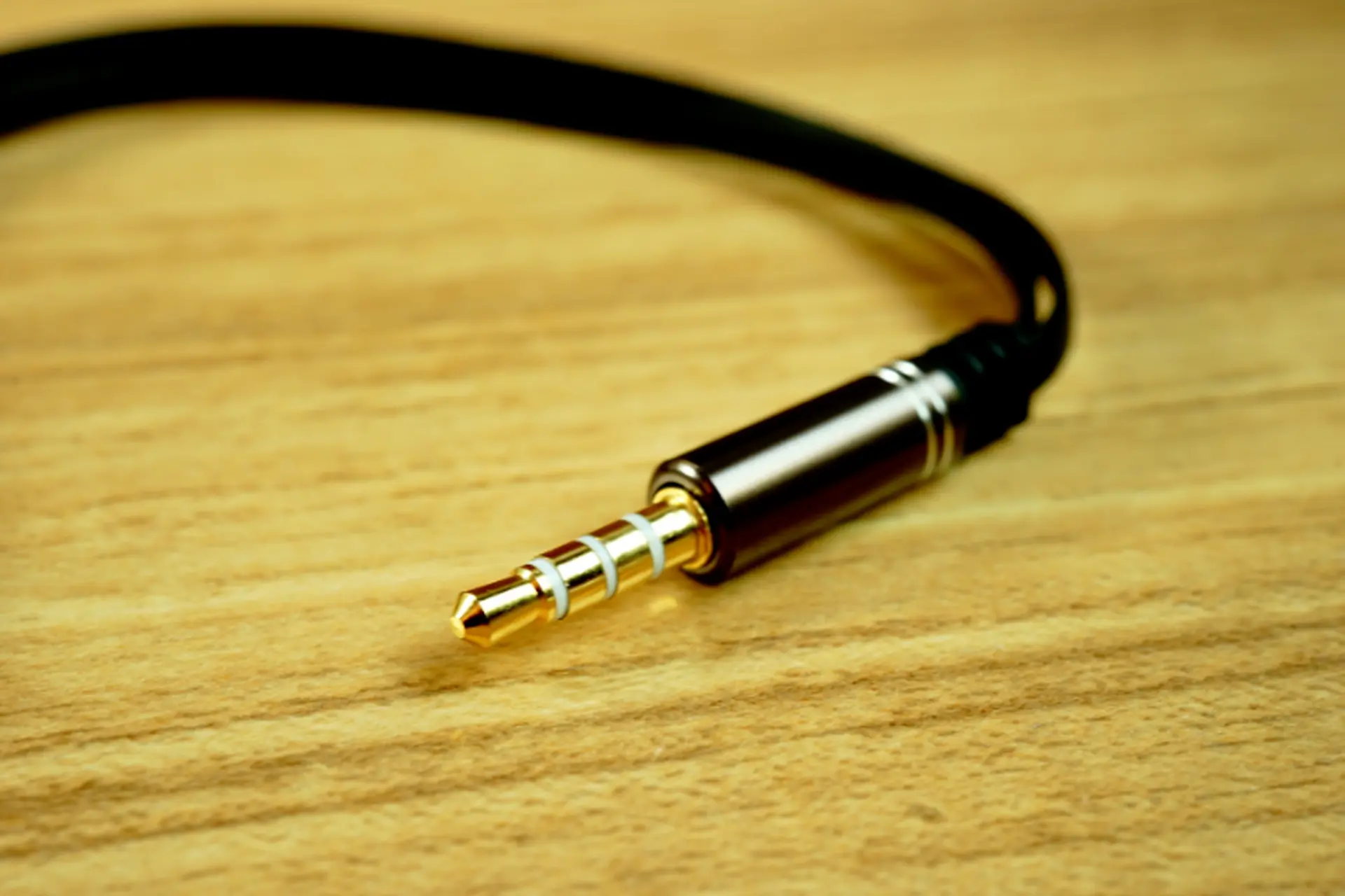 Jack cắm 3.5mm là gì? Đây có phải là sự lựa chọn tối ưu trong việc kết nối âm thanh?