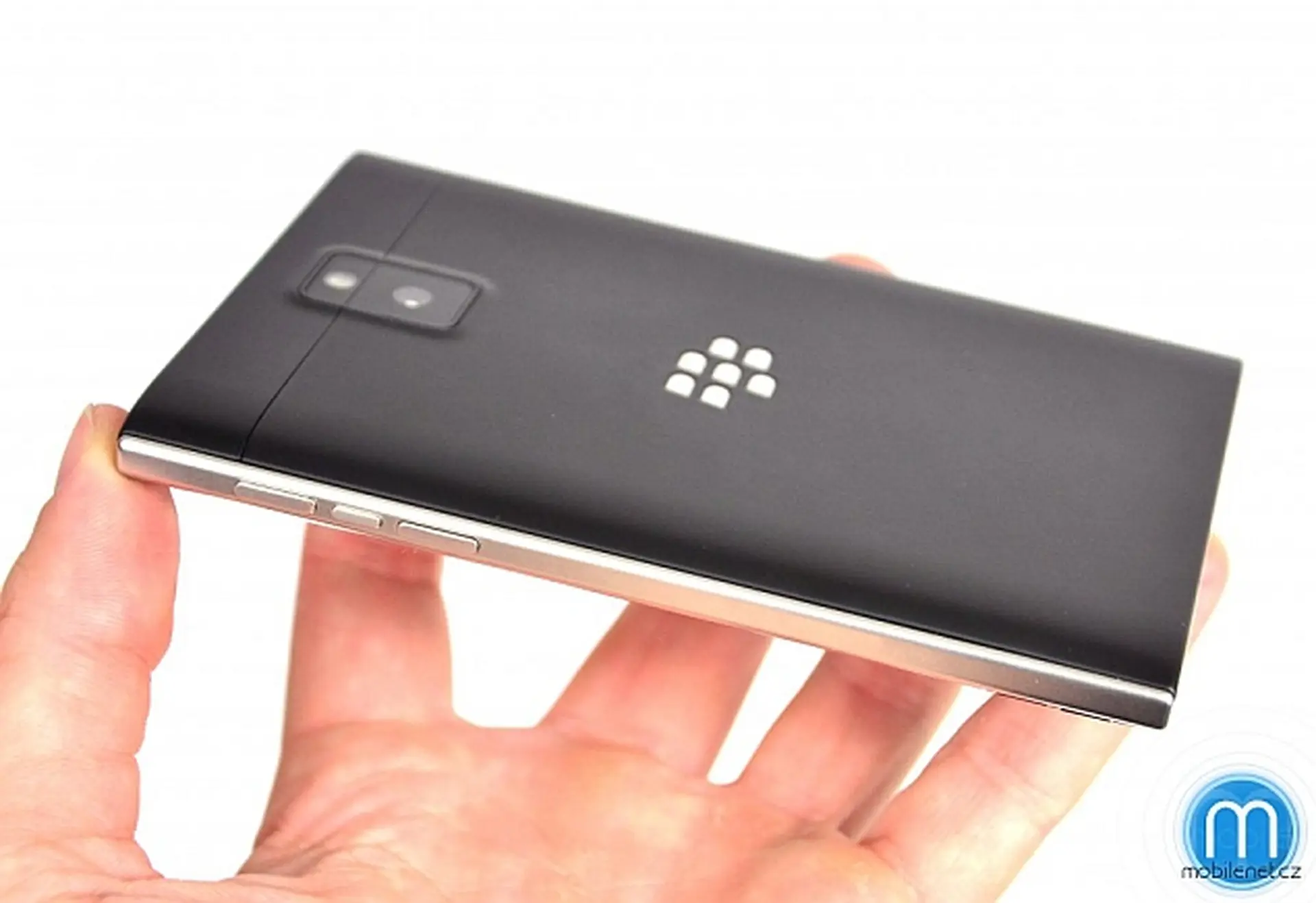Đánh giá nhanh Blackberry Passport