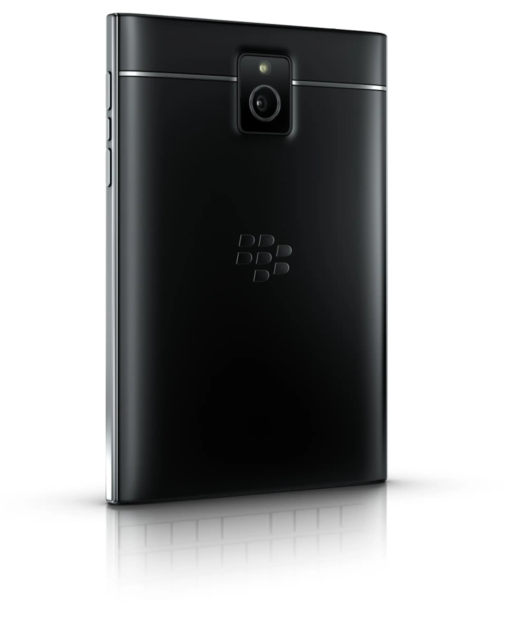 BlackBerry Passport giá chính thức 15,5 triệu đồng tại Việt Nam