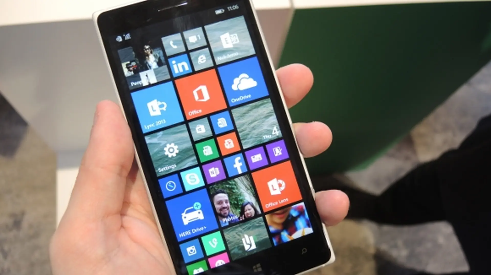 Nokia Lumia 830: smartphone Windows Phone tầm trung ấn tượng