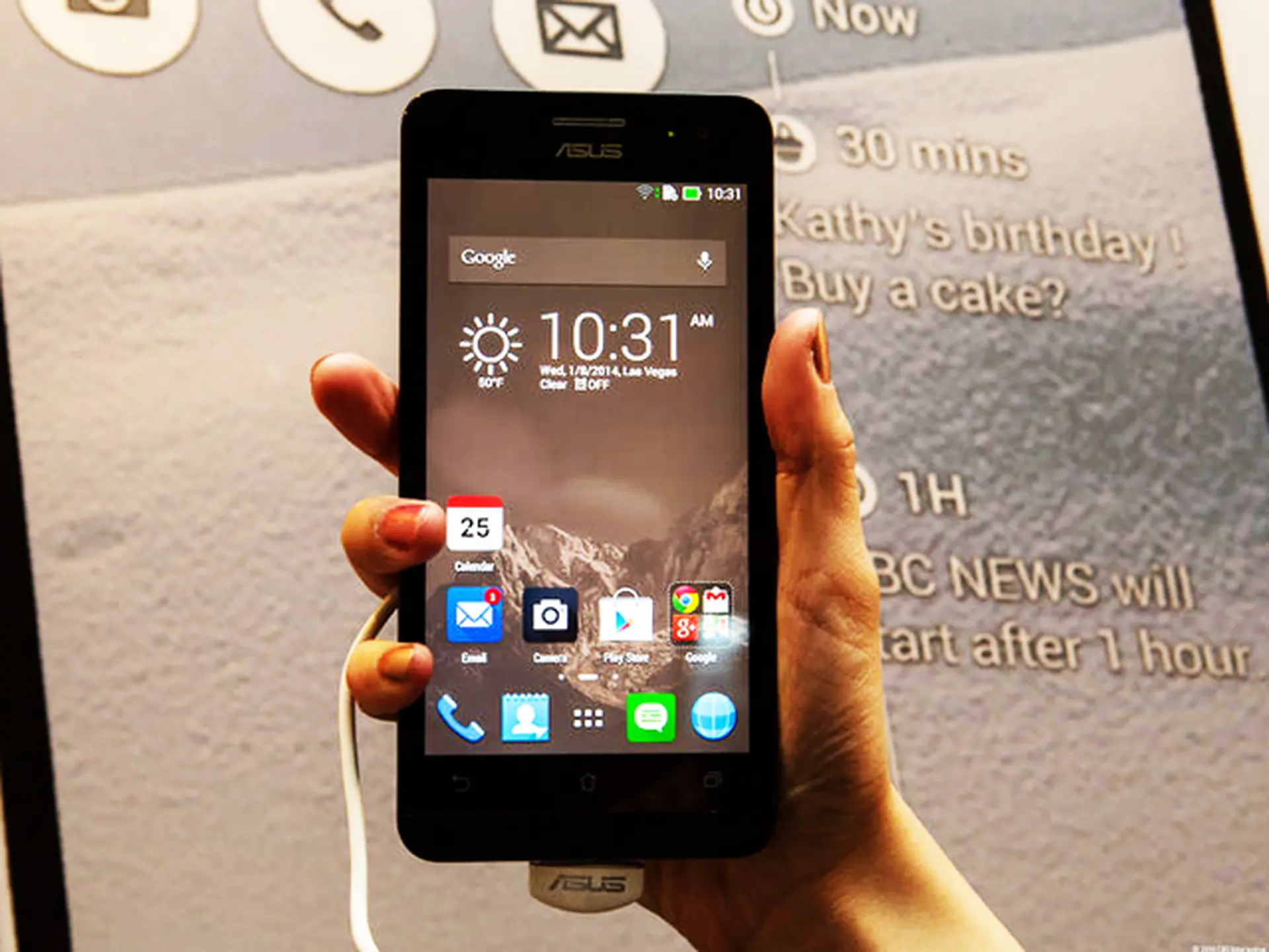Asus Zenfone có những điểm mạnh, điểm yếu nào ?