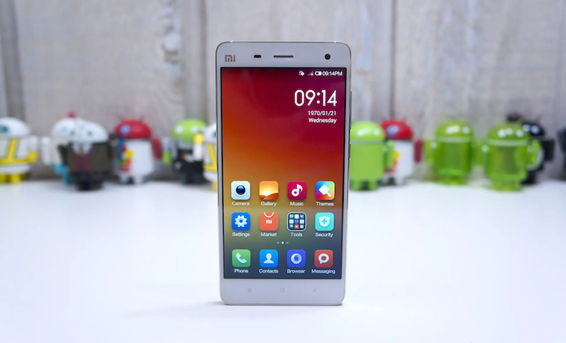 Xiaomi Mi 4 – Bản sao chưa hoàn hảo của iPhone