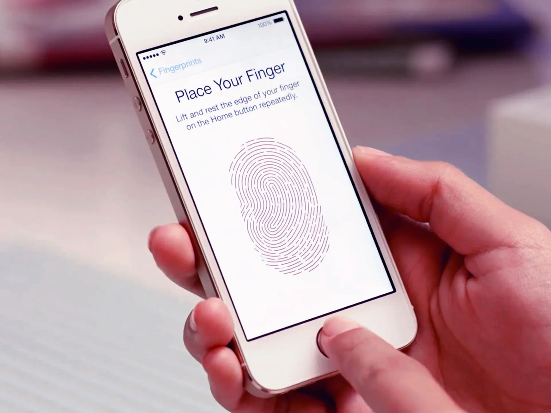 iPhone tăng cường bảo mật bằng Touch ID và chuyển động ngón tay