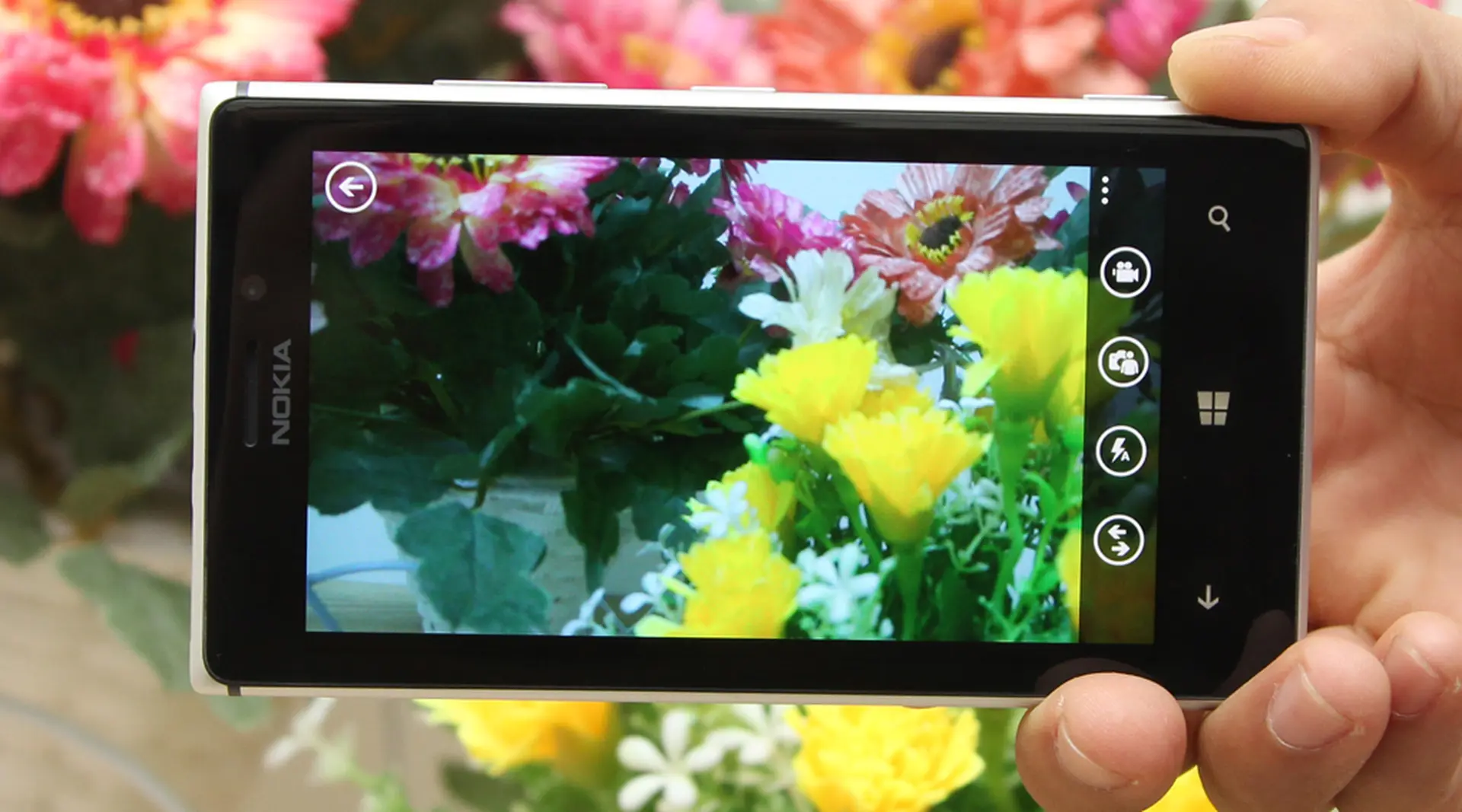 Tìm hiểu Lumia 925: Những điều người dùng còn chưa biết