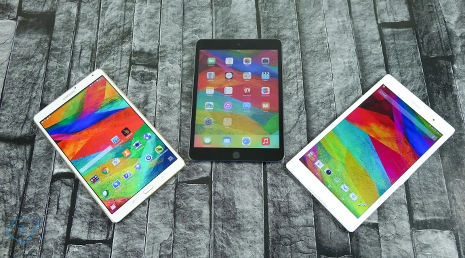 So sánh các thông số Galaxy Tab S 8.4, Xperia Z3 Tablet Compact và iPad Mini 3