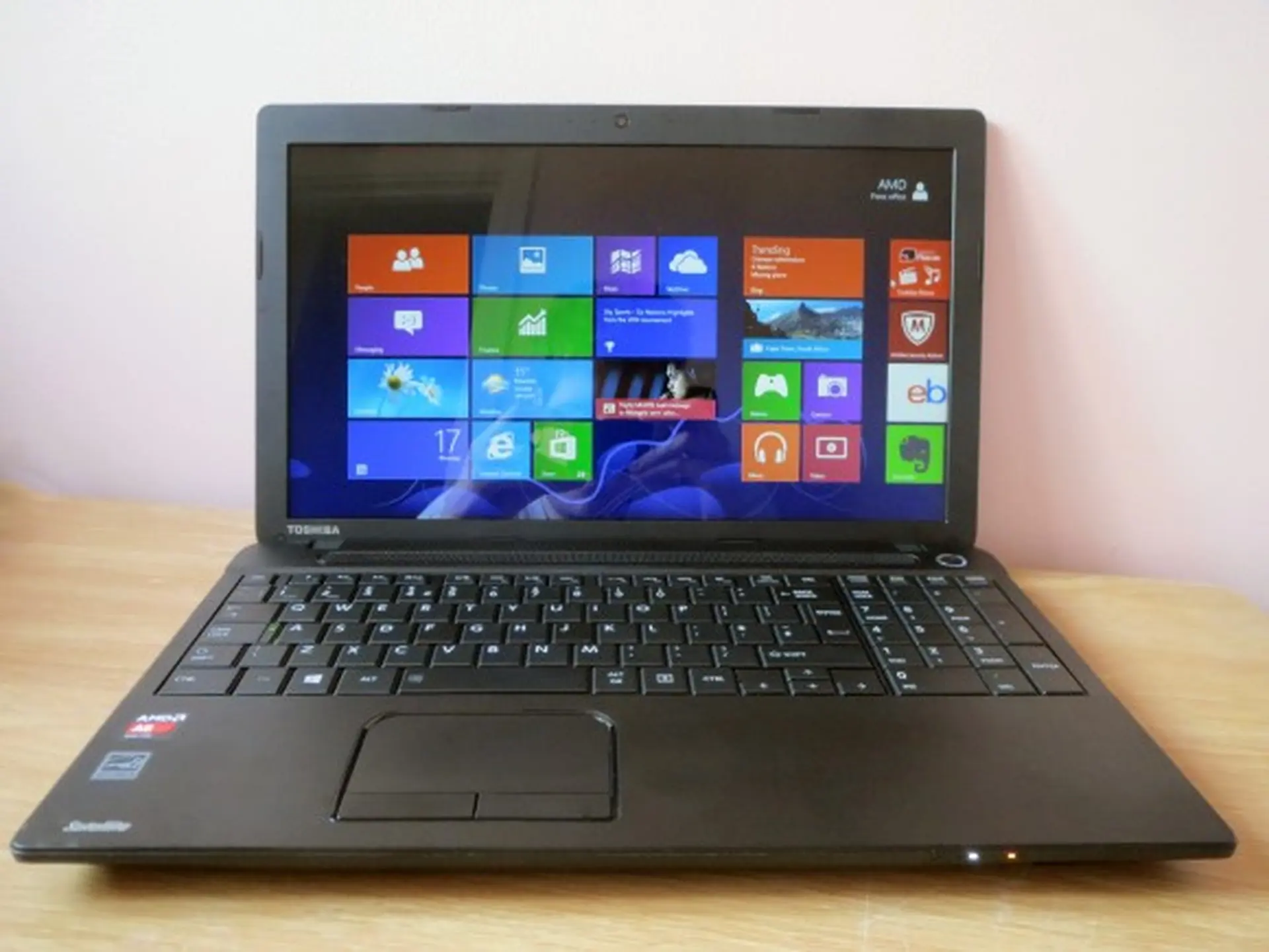 So sánh laptop HP 14-r041TU và Toshiba C50