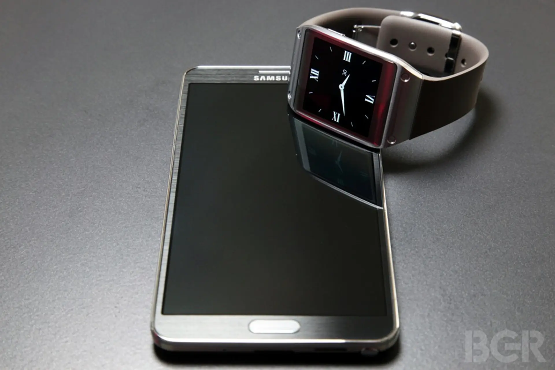 Samsung đang nghiên cứu smartwatch có đầy đủ tính năng của smartphone 