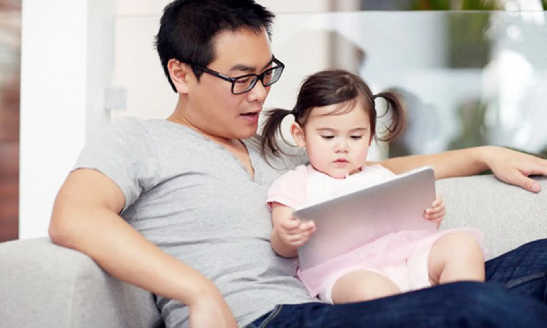 Lựa chọn đồ chơi công nghệ cho trẻ nhân ngày tết thiếu nhi