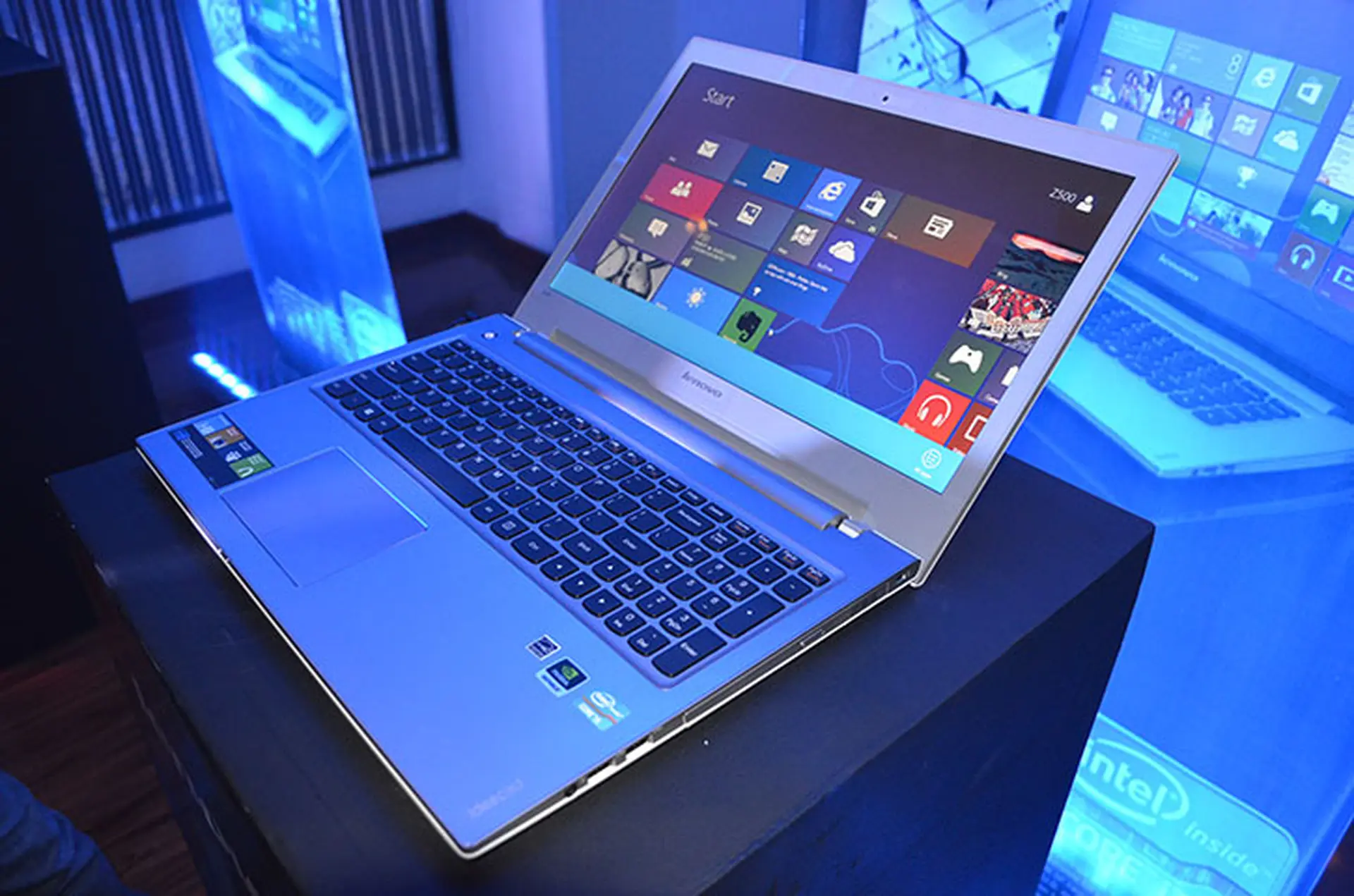 Giới thiệu về hai dòng máy Lenovo IdeaPad Z400 và Z500