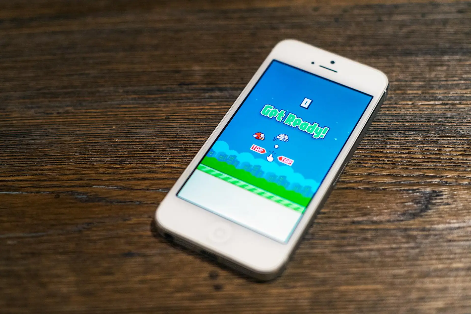 Dọn đường cho Flappy Bird trở lại, Hà Đông tính khởi kiện các tựa game ăn theo