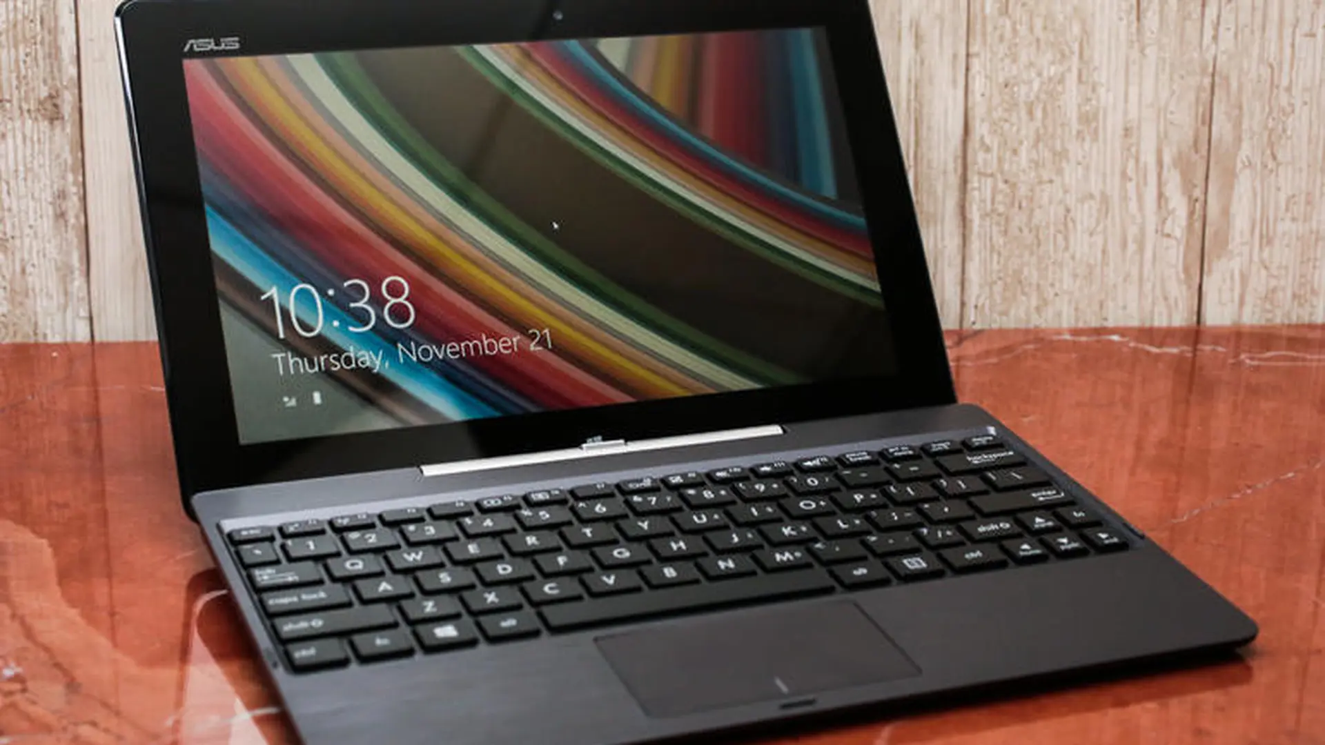 Máy tính lai Asus Transformer Book 