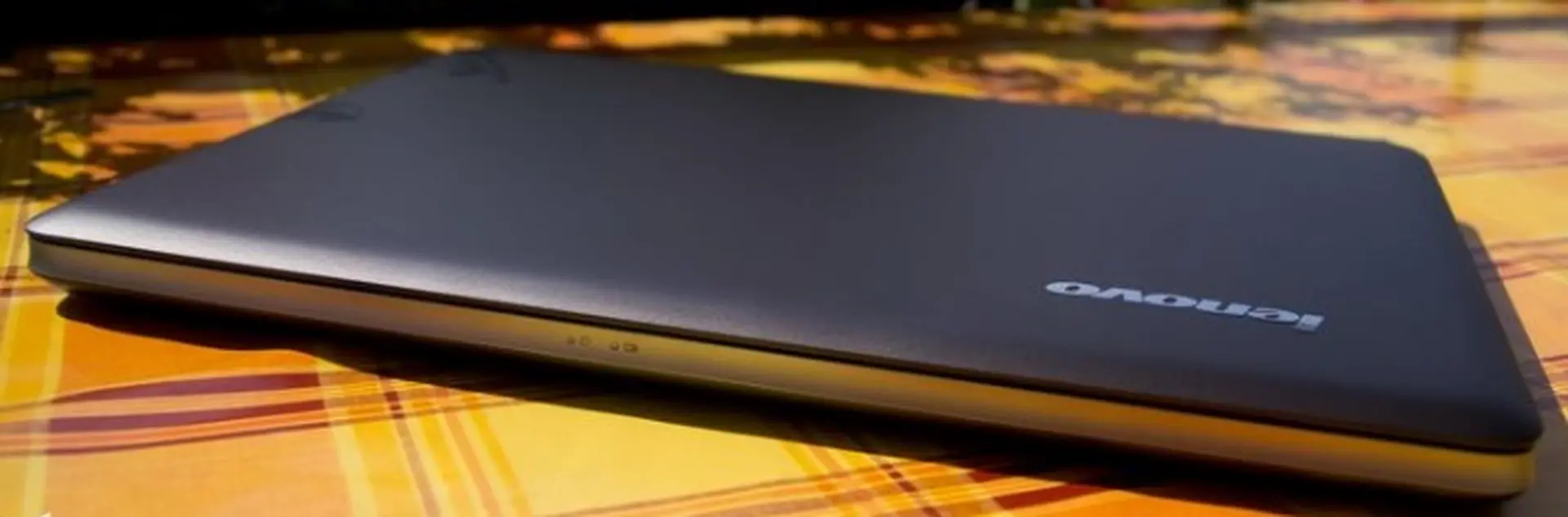 Lenovo IdeaPad U410 với thiết kế đẹp, hiệu suất mạnh mẽ