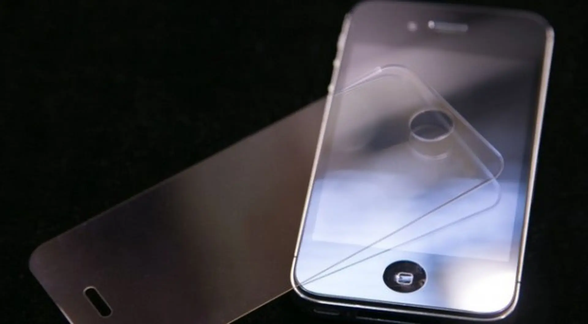 Vì đâu iPhone 6 lỡ hẹn với màn hình sapphire như tin đồn?