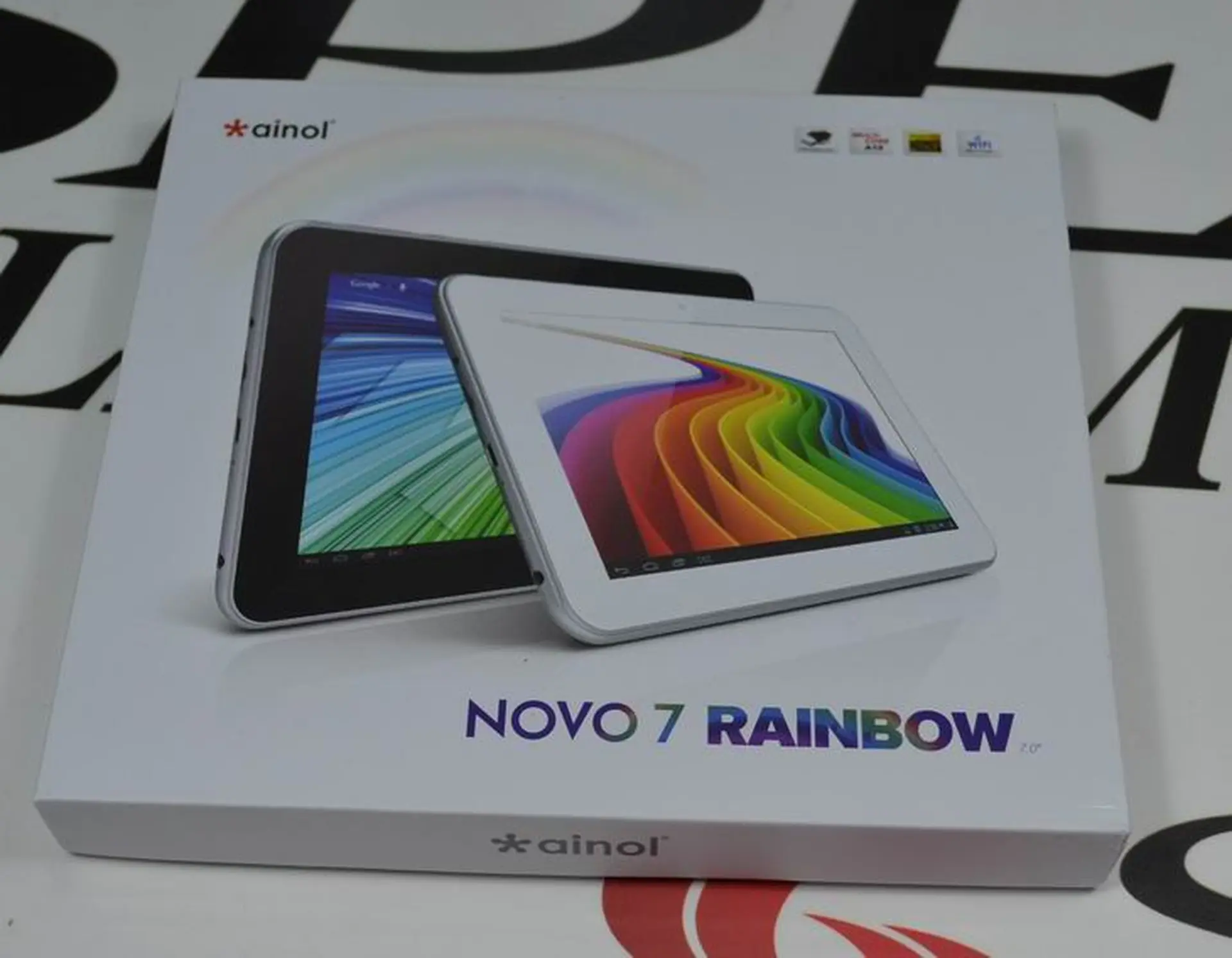 Trải nghiệm thú vị cùng Ainol Novo 7 Rainbow