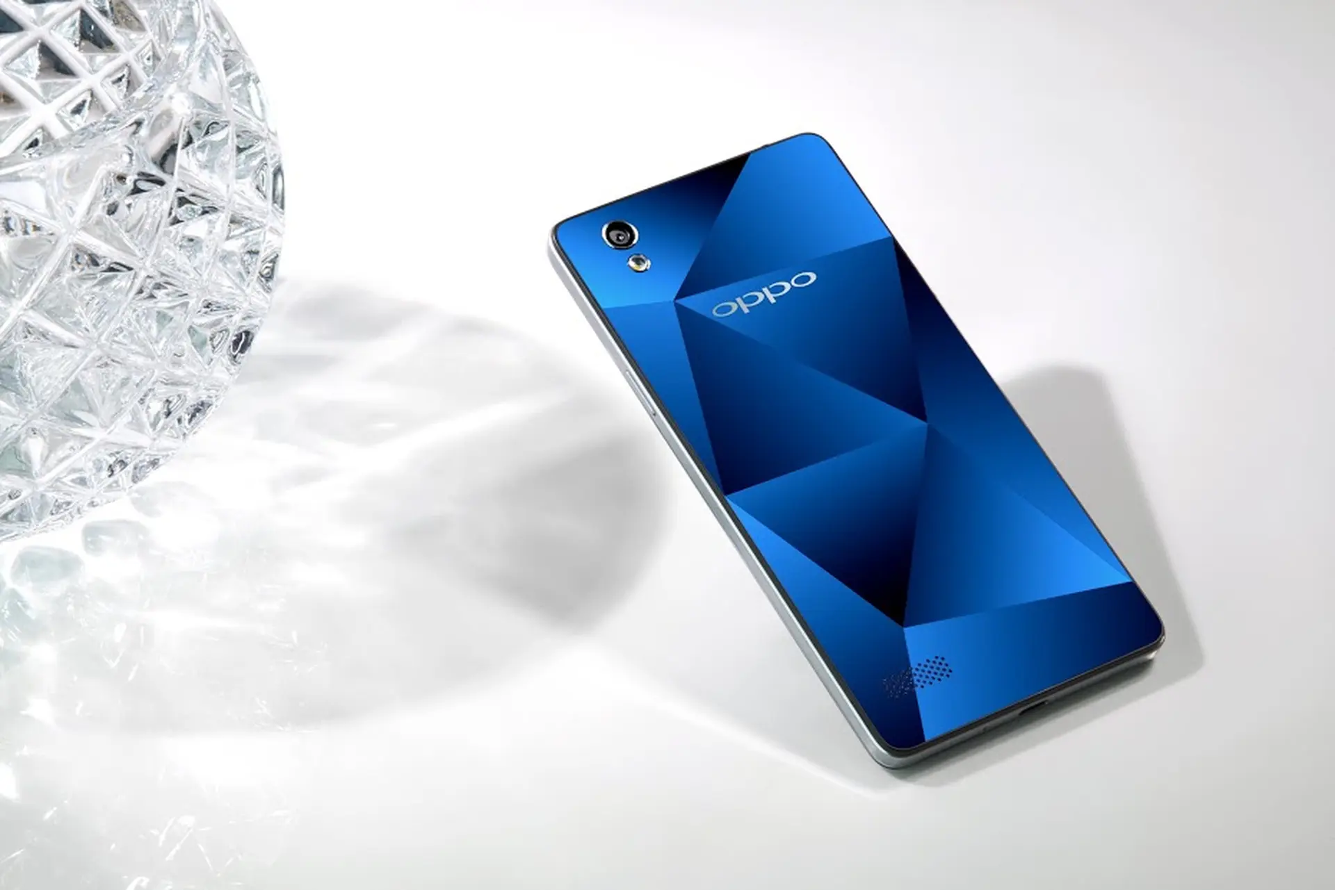 5 điểm hấp dẫn nhất trên OPPO Mirror 5