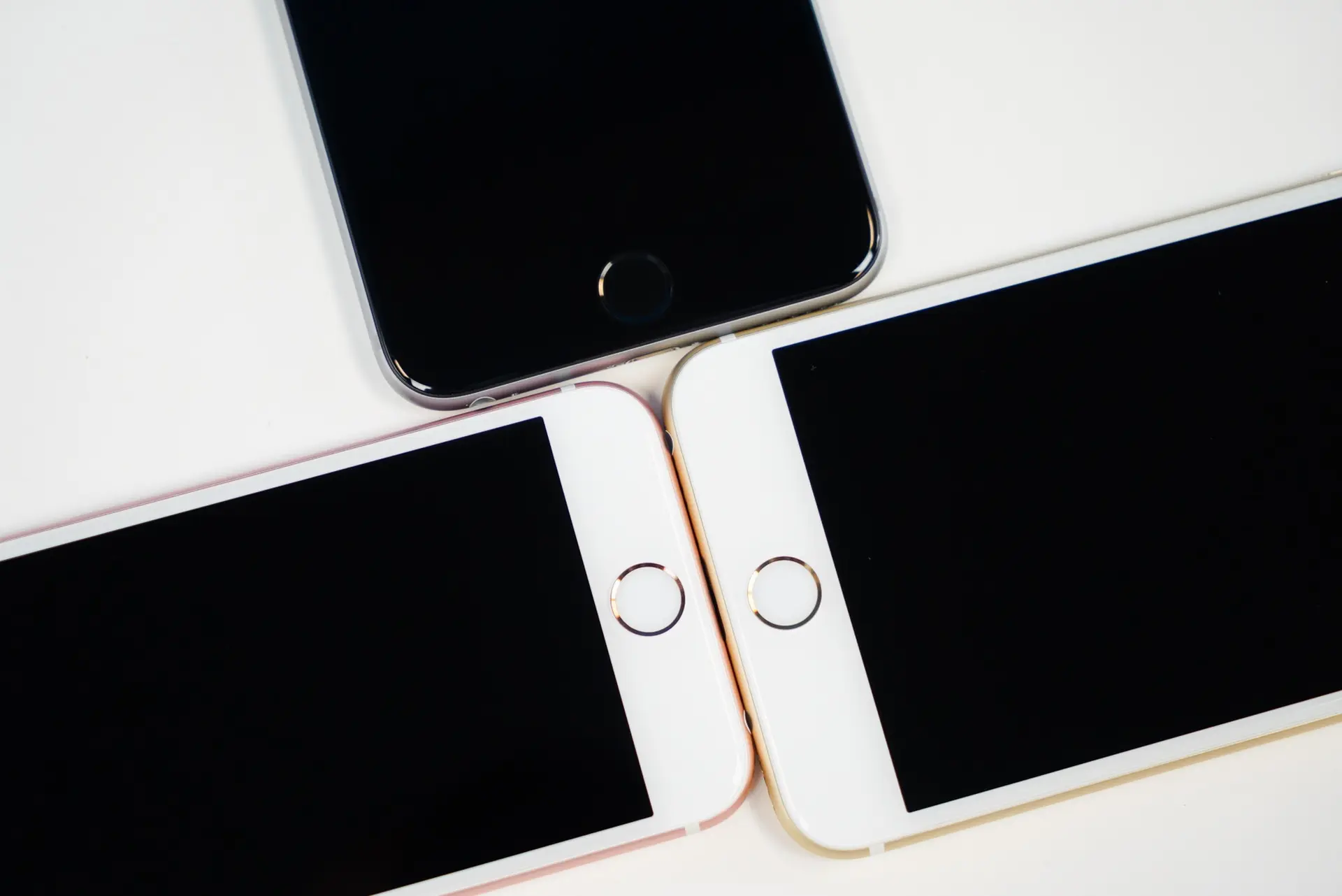 Rộ tin đồn iPhone 7 sẽ không có nút home vật lý