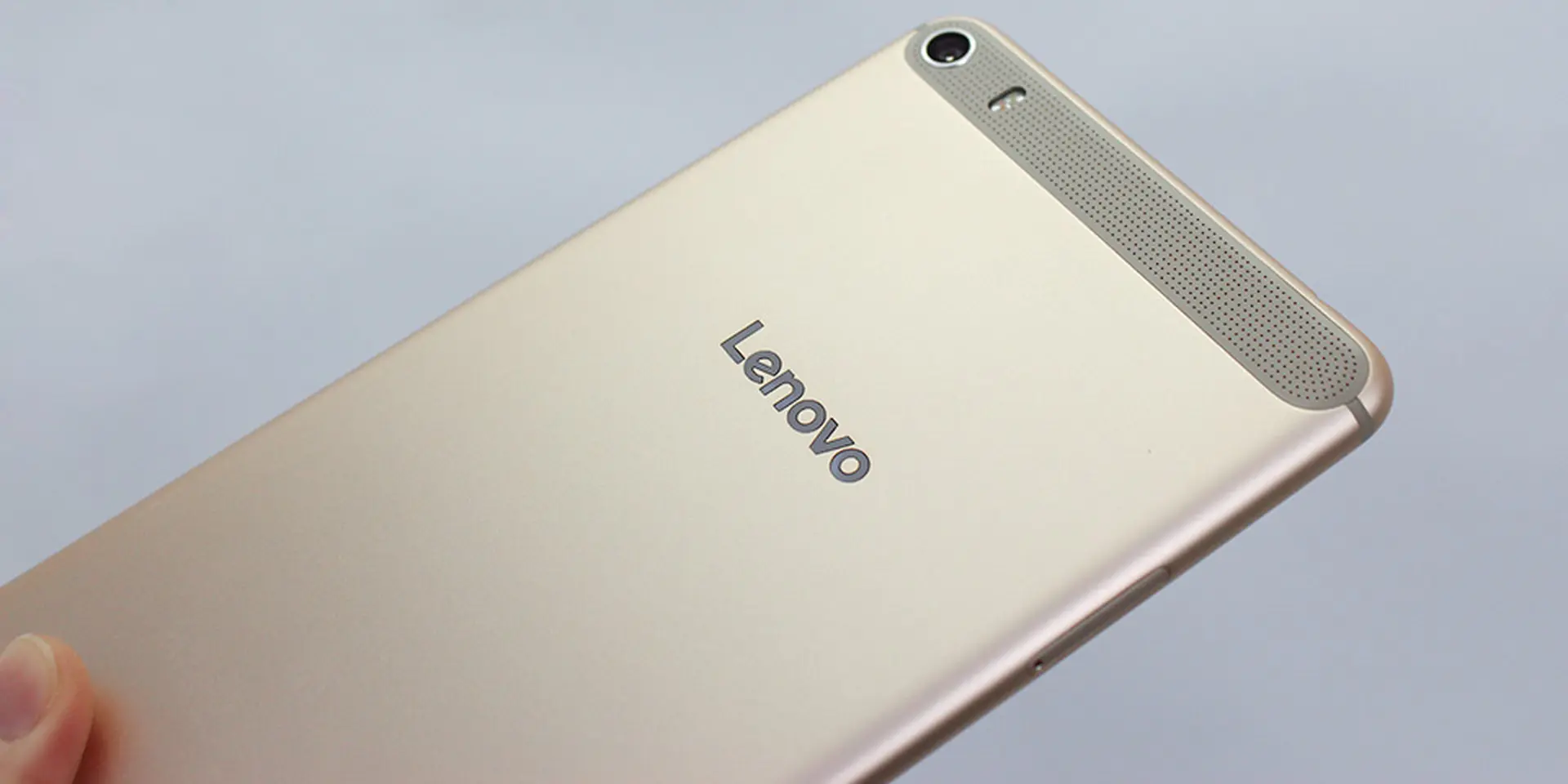 Trên tay Lenovo Phab Plus tại FPT Shop – Thiết kế cao cấp, màn hình cực lớn