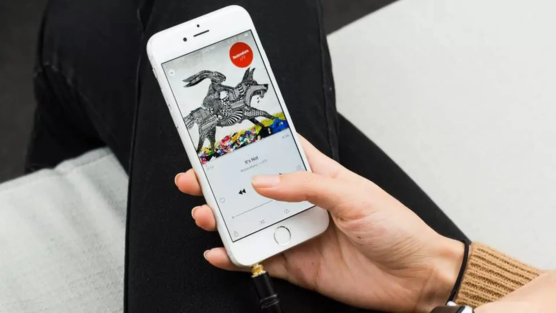 Bạn có thực sự cần một chiếc iPhone siêu mỏng?