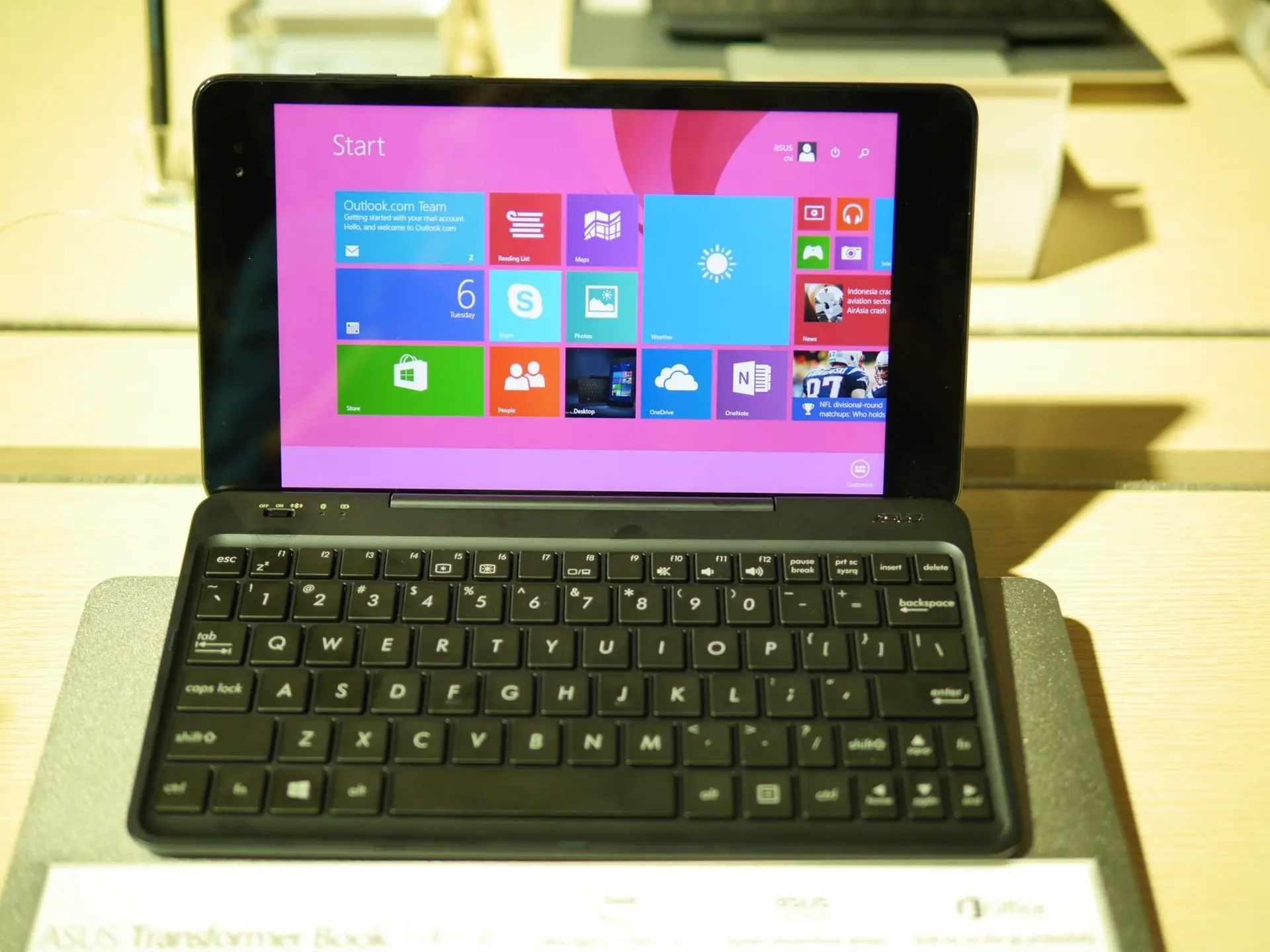Asus Transformer Book T90 Chi – Máy tính bảng lai laptop siêu rẻ