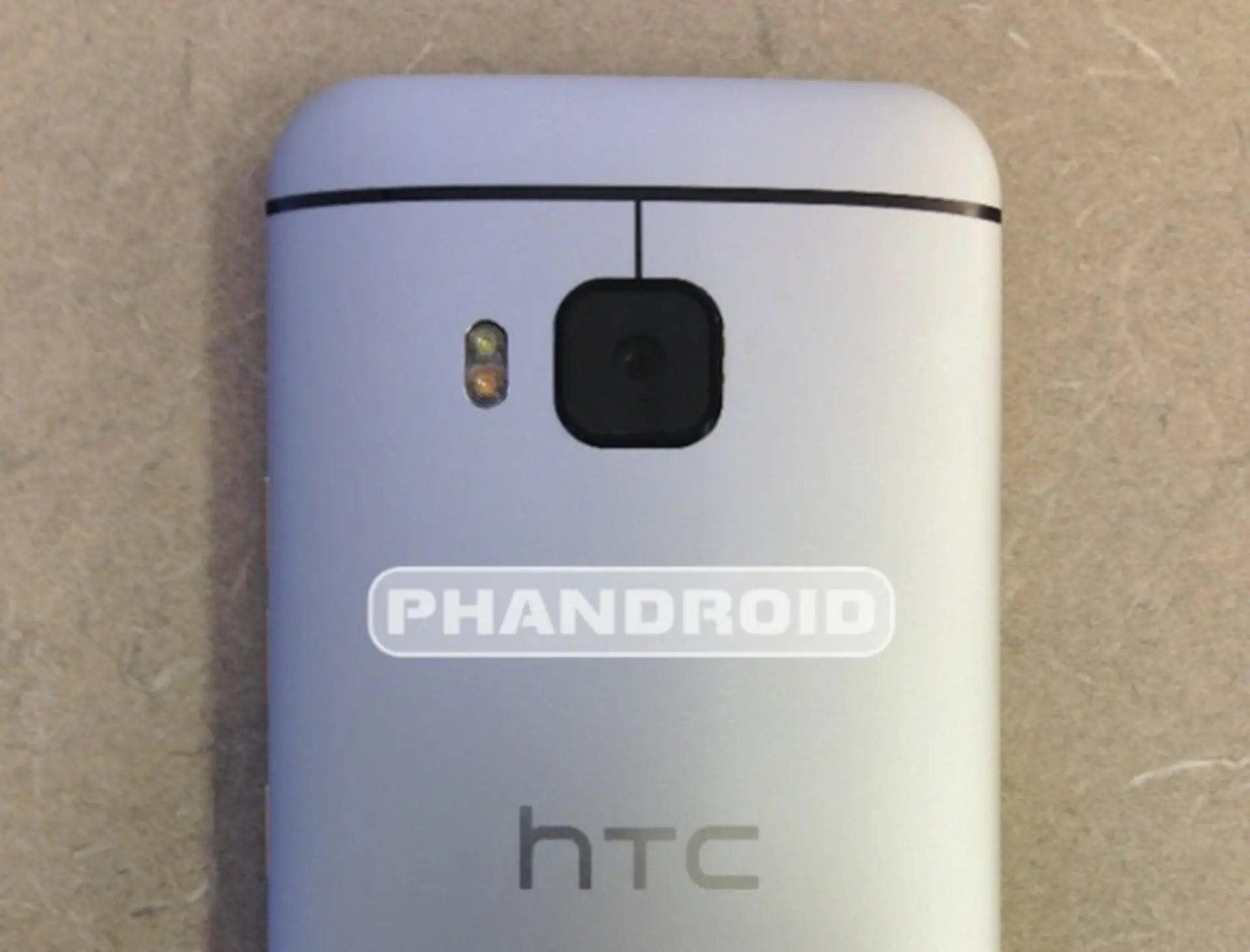 Đánh giá nhanh về điện thoại HTC One M9