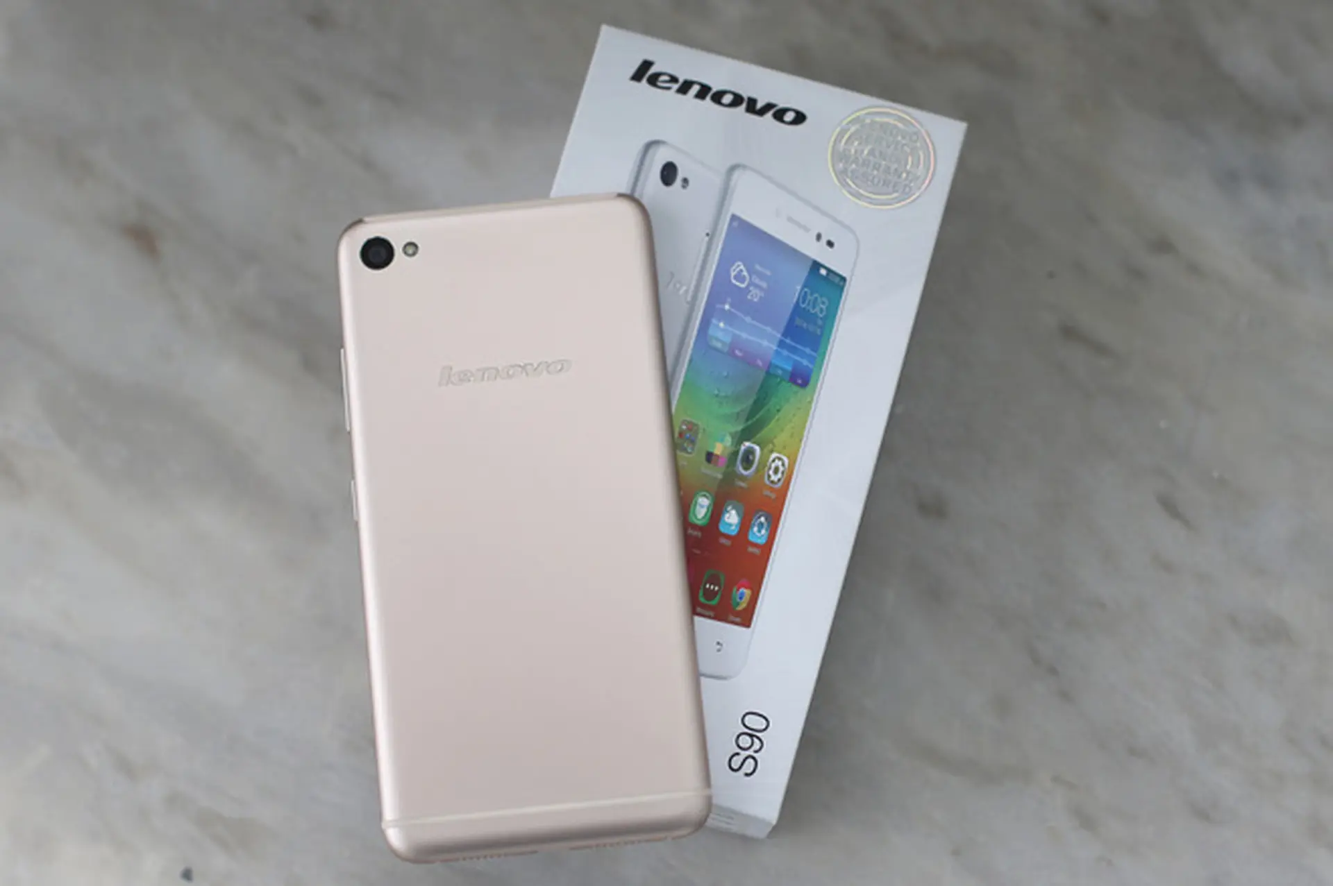 Ảnh thực tế Lenovo S90 tại Việt Nam