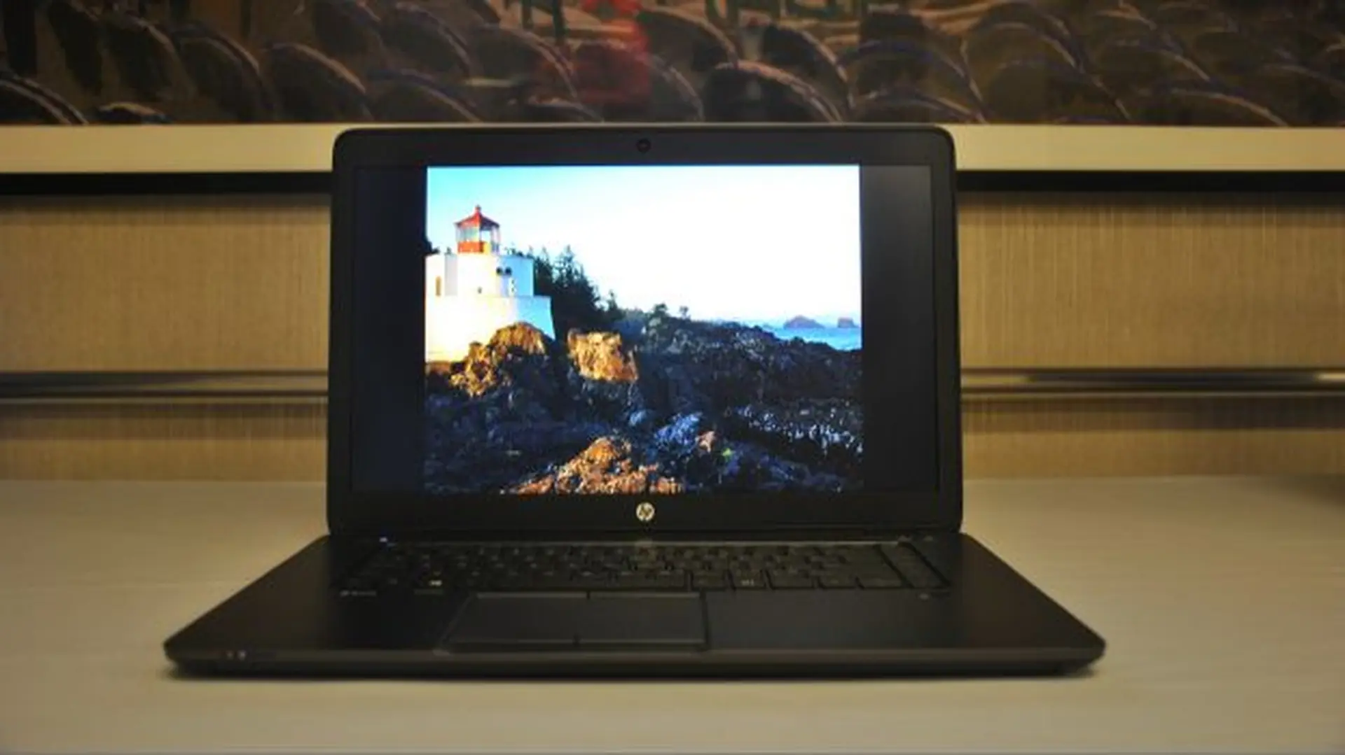 Trên tay chiếc máy tính HP Zbook 15U - Phần 2