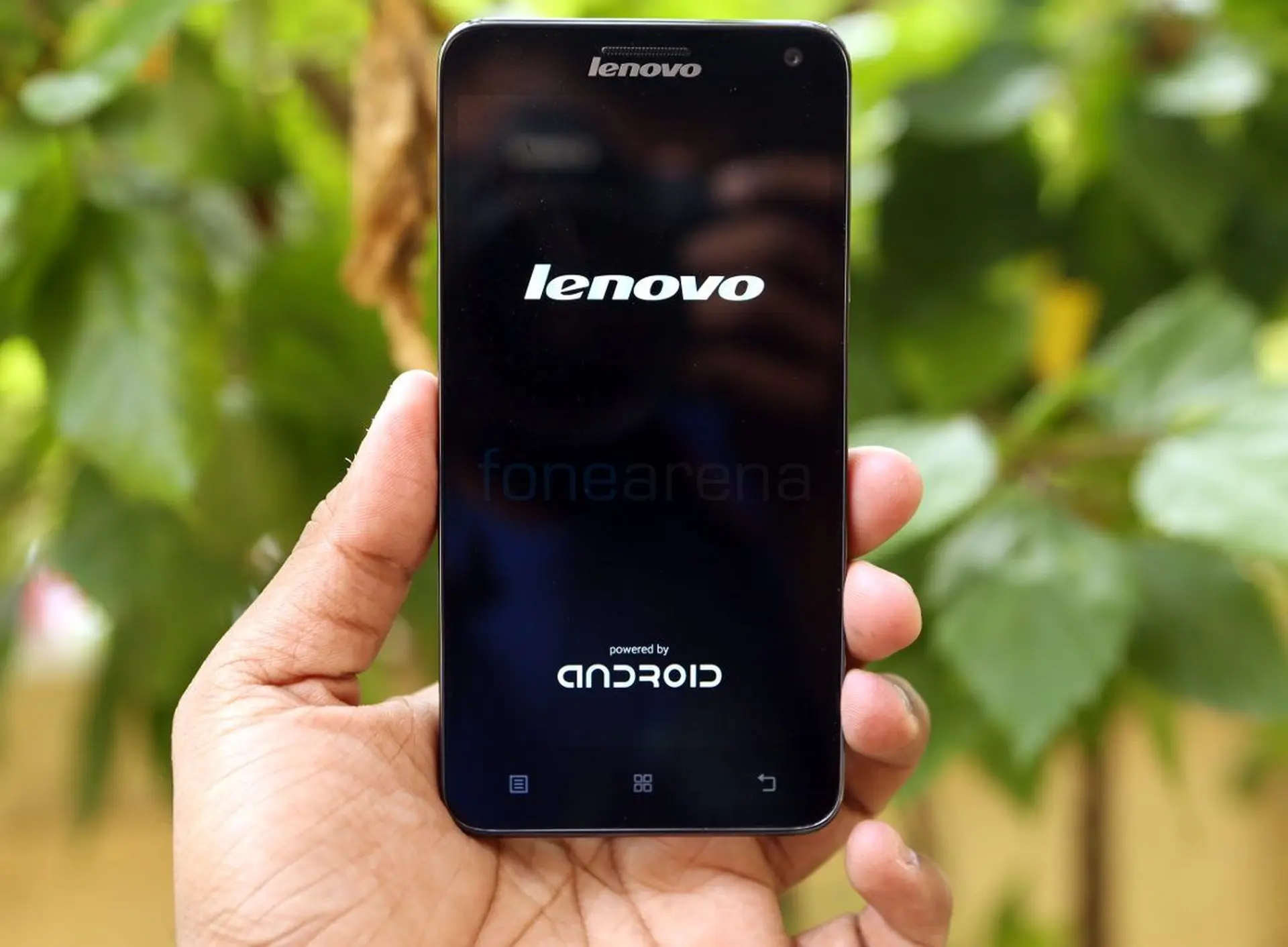 Trải nghiệm đầy đủ Lenovo S580 – Thiết kế, màn hình và camera