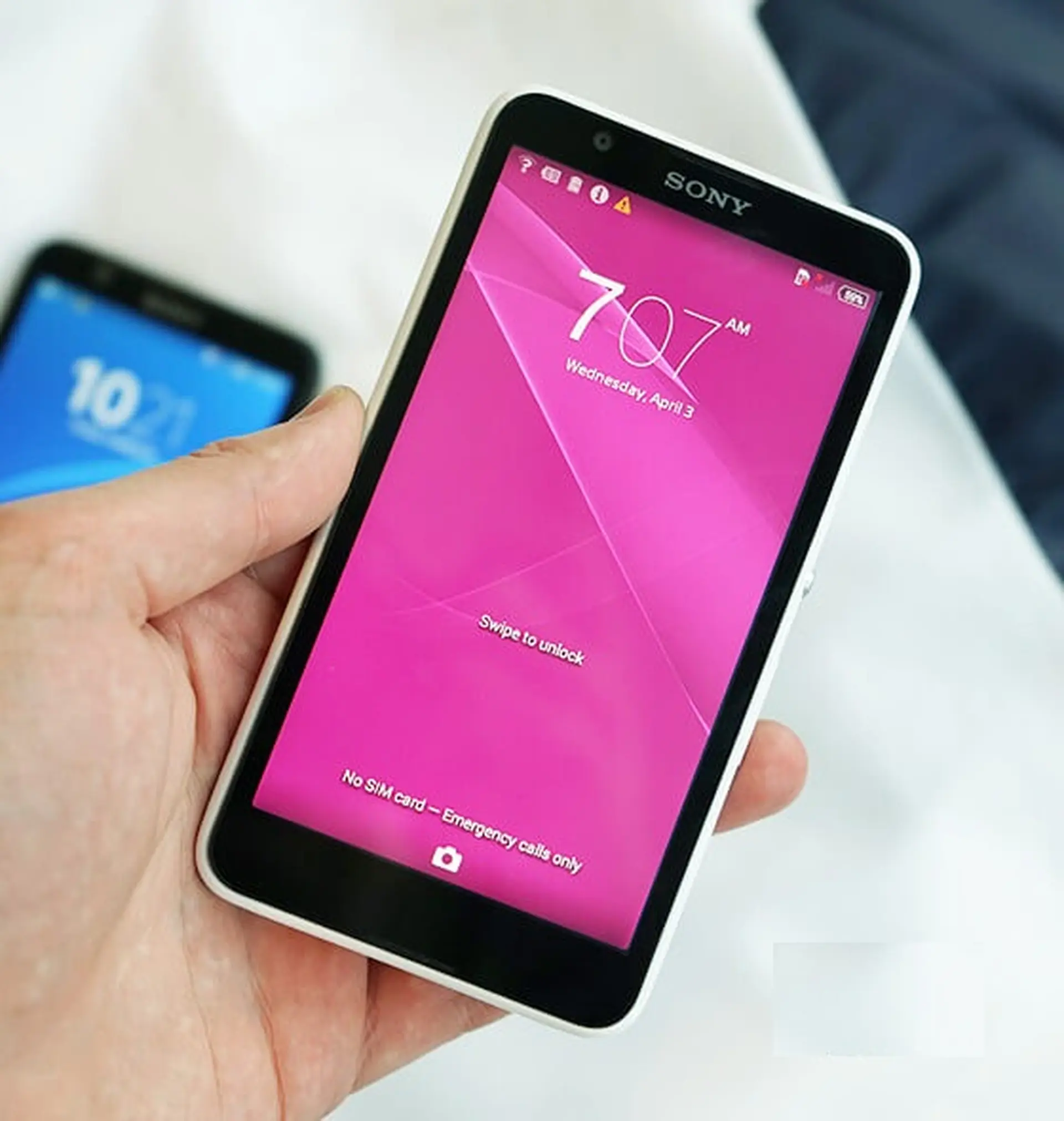 Trên tay Xperia E4 smartphone giá rẻ mới ra mắt của Sony