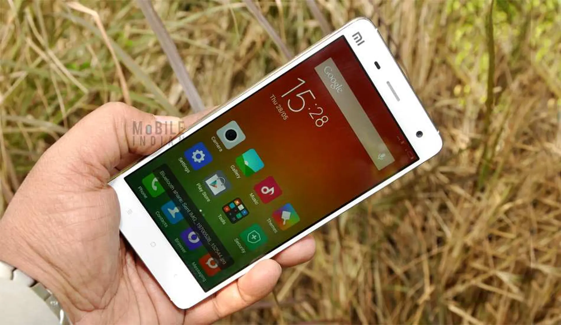 So sánh Lenovo S90 và Xiaomi Mi4 16 GB